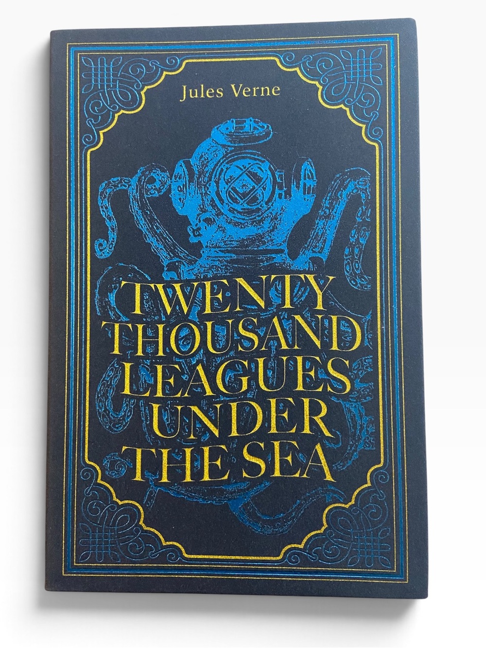 Jules Verne Twenty Thousand Leagues Under the Sea Paper Mill Press Book